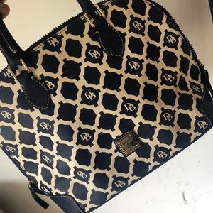 Dooney & Bourke Purse!